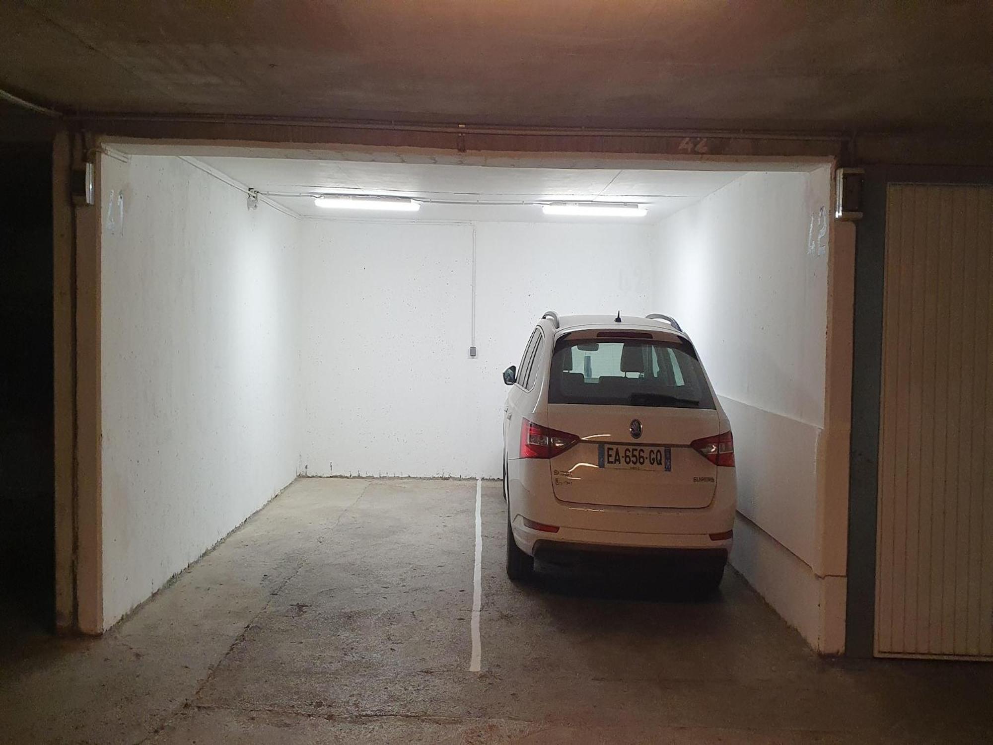 Classy Apartment In Nice With Pool And Private Parking Place Exterior foto